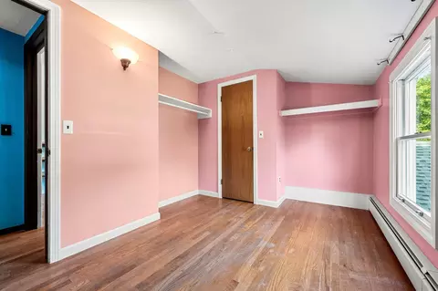 Bedroom - 67 Walnut Ave, North Hampton, NH 03862 photo 4 of 10