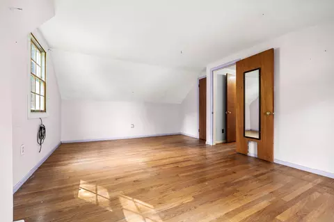 Bedroom - 67 Walnut Ave, North Hampton, NH 03862 photo 6 of 10