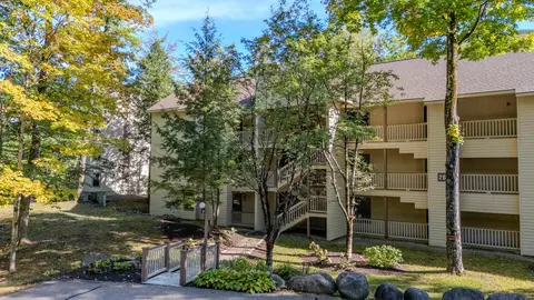 26 Penstock Rd #6, Lincoln, NH 03251