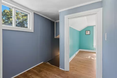 Entry Way - 230 Beech St, Bennington, VT 05201 photo 2 of 2