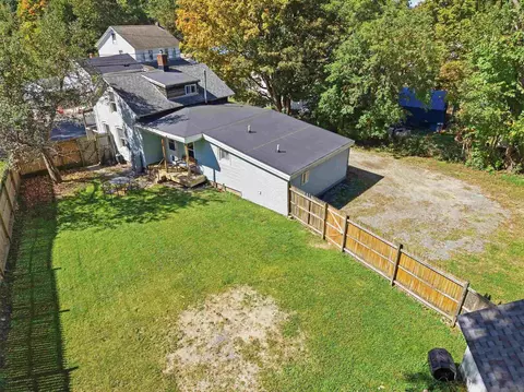 Exterior - 230 Beech St, Bennington, VT 05201 photo 6 of 10