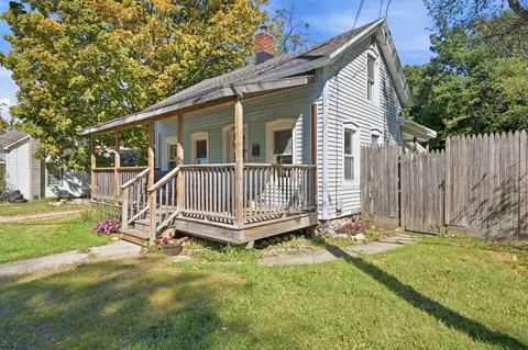 Exterior - 230 Beech St, Bennington, VT 05201 photo 3 of 10
