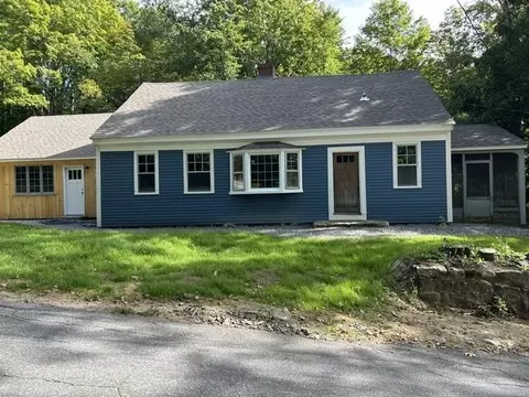7 Old Stagecoach Rd, Bennington, NH 03442