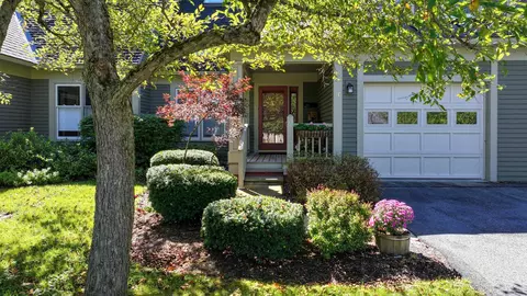 16 Nedde Ln, Middlebury, VT 05753