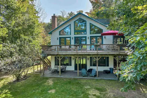 7 Acorn Dr, Alton, NH 03810