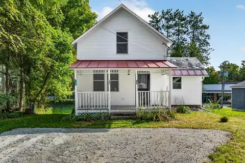 150 School St, Wallingford, VT 05773