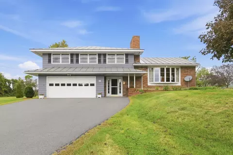 277 Benton Rd, Haverhill, NH 03774