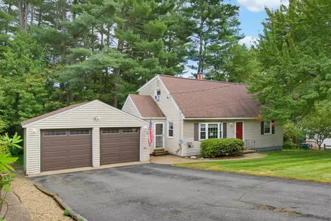 33 Belmont Dr, Merrimack, NH 03054