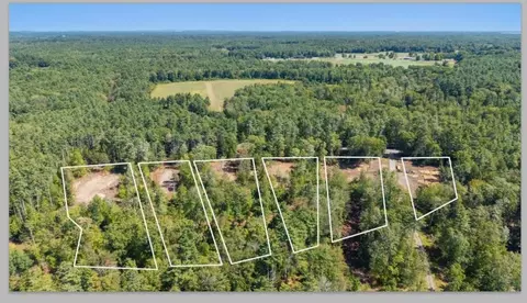 102 Tuttle Rd, Lee, NH 03861 photo 4
