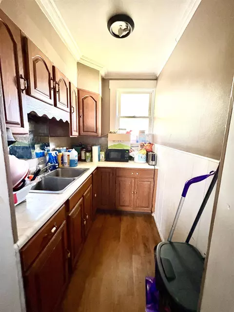 Kitchen - 24 Maple Ave, Barre, VT 05641 photo 2 of 2
