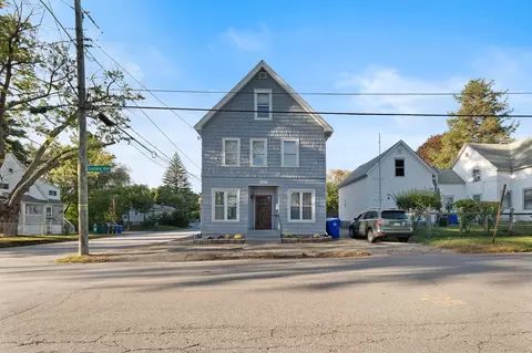 170 Oakland Ave, Manchester, NH 03109