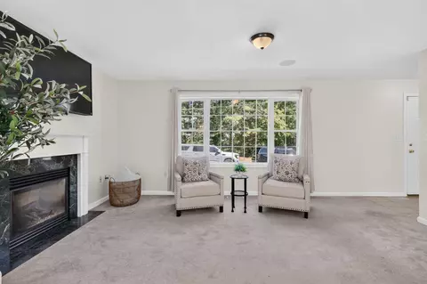 Living - 233 N Main St, Salem, NH 03079 photo 1 of 3