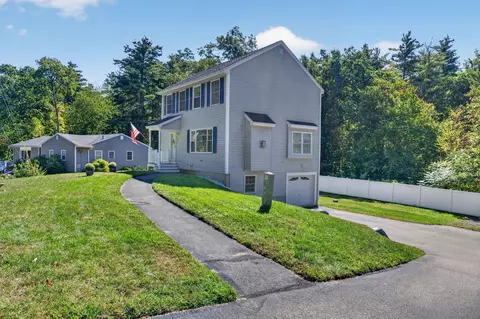 Exterior - 233 N Main St, Salem, NH 03079 photo 2 of 7