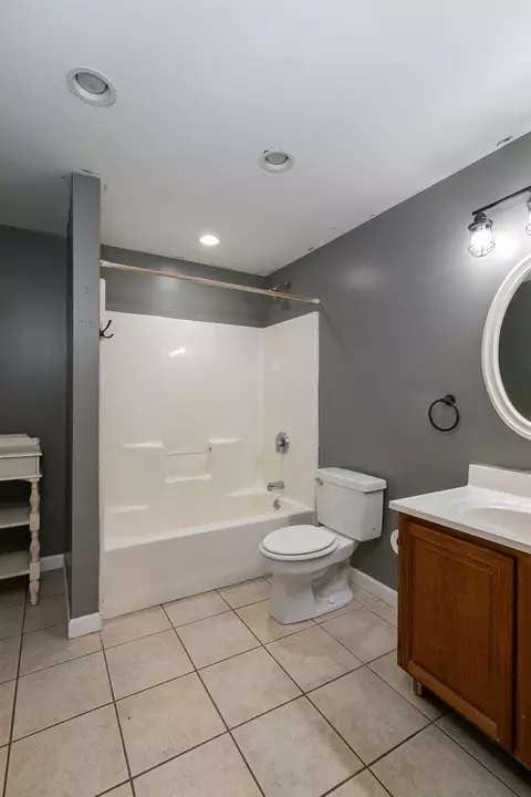 Bath - 71 Lower Birch Cir, Windham, VT 05359 photo 5 of 5