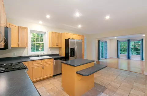 Kitchen - 71 Lower Birch Cir, Windham, VT 05359 photo 2 of 4