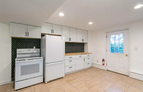 Kitchen - 71 Lower Birch Cir, Windham, VT 05359 photo 4 of 4