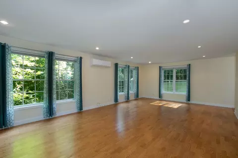 Living - 71 Lower Birch Cir, Windham, VT 05359 photo 1 of 3