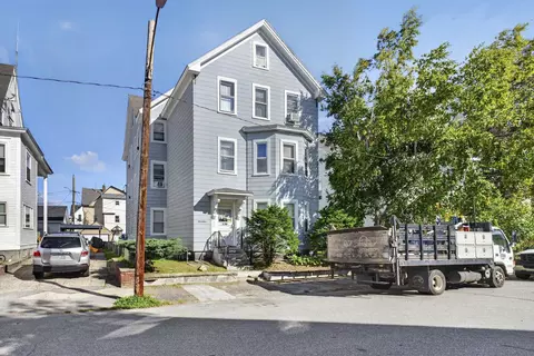 17 Hevey St, Manchester, NH 03102