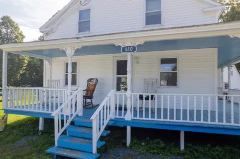 Exterior - 610 E Main St, Poultney, VT 05764 photo 3 of 5