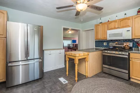 Kitchen - 610 E Main St, Poultney, VT 05764 photo 4 of 4