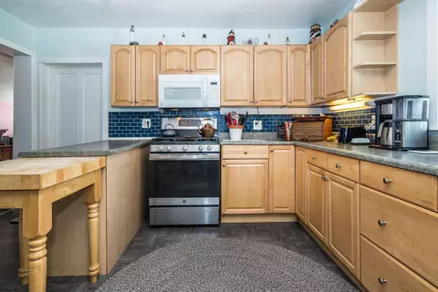Kitchen - 610 E Main St, Poultney, VT 05764 photo 2 of 4