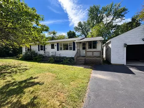 15 Harriman Rd, Plaistow, NH 03865