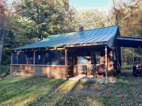 51 Gadwah Ln, Pittsburg, NH 03592