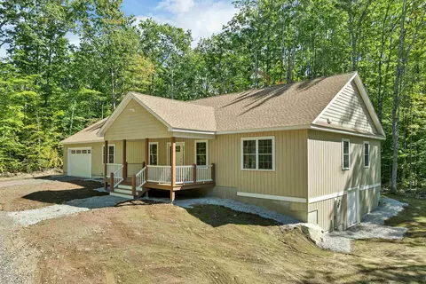 44 Lincoln Dr, Moultonborough, NH 03254