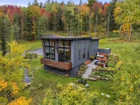 66 Valley House Vw, Warren, VT 05674