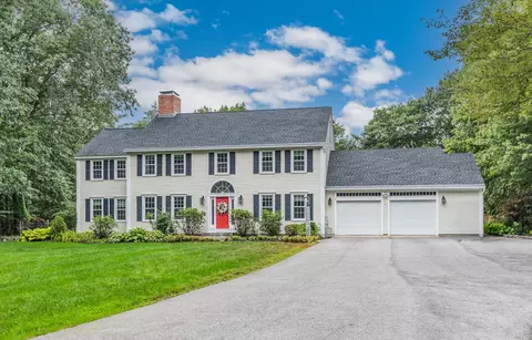 19 Shearweater St, Durham, NH 03824