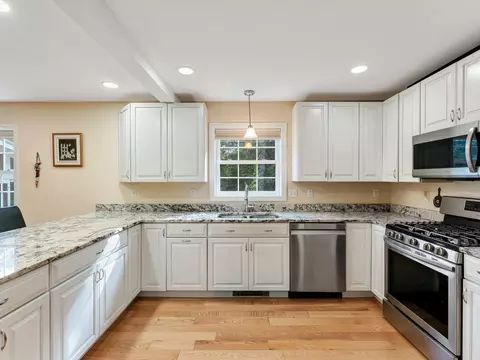 Kitchen - 4 Baker Ln, Milton, VT 05468 photo 1 of 6