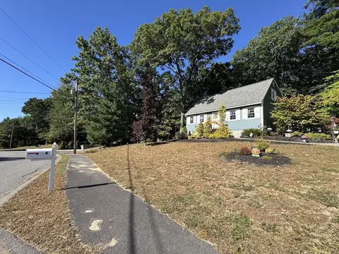 Exterior - 4 Michael Ave, Derry, NH 03038 photo 2 of 6