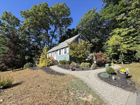 Exterior - 4 Michael Ave, Derry, NH 03038 photo 5 of 6