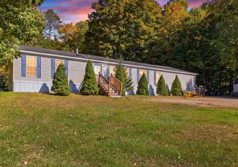 811 Eastside Rd, Woodstock, NH 03262