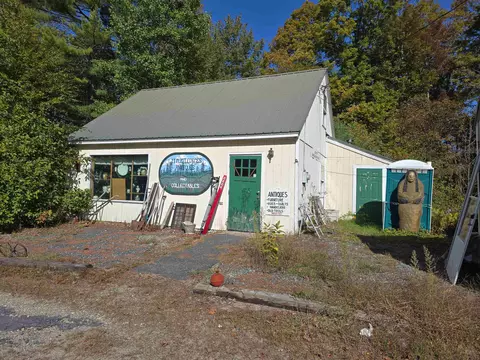 463 John Stark Hwy, Newport, NH 03773