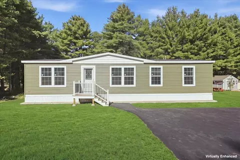 4 Bahl St, Nashua, NH 03063