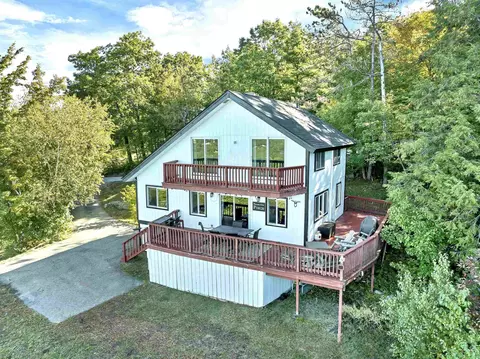 23 Trail View Dr, Gilford, NH 03249
