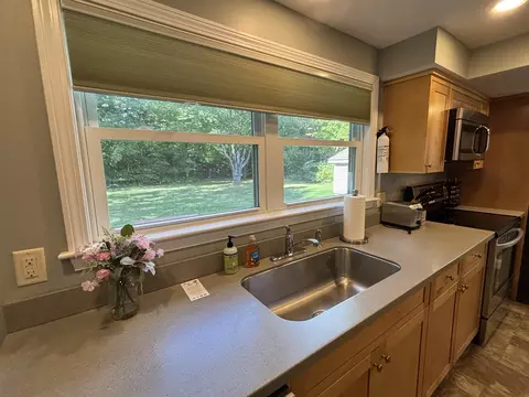 Kitchen - 108 Us Route 302 Rte, Bartlett, NH 03812 photo 5 of 6