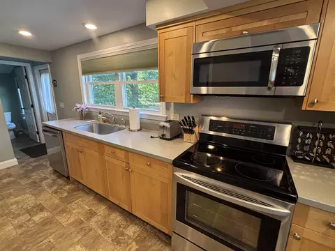 Kitchen - 108 Us Route 302 Rte, Bartlett, NH 03812 photo 2 of 6