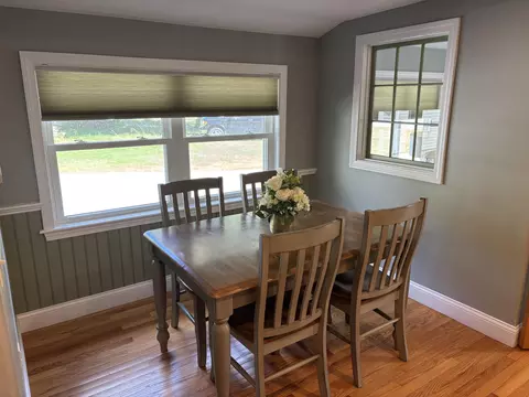 Dining - 108 Us Route 302 Rte, Bartlett, NH 03812 photo 2 of 2