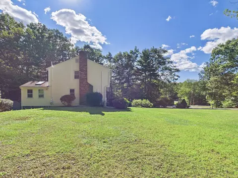 Exterior - 2 Opal Rd, Derry, NH 03038 photo 4 of 5
