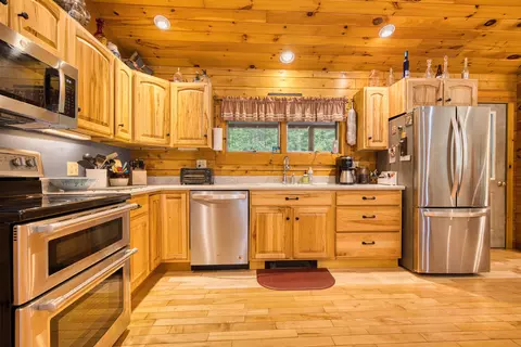 Kitchen - 434 Modoc Hill Rd, Madison, NH 03849 photo 2 of 5