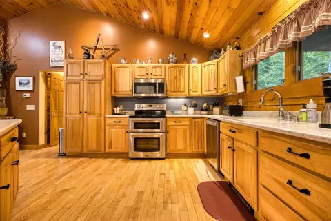 Kitchen - 434 Modoc Hill Rd, Madison, NH 03849 photo 3 of 5