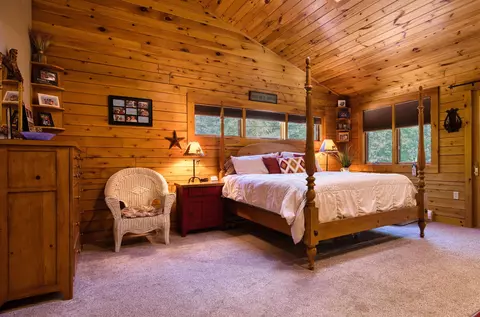 Bedroom - 434 Modoc Hill Rd, Madison, NH 03849 photo 1 of 6