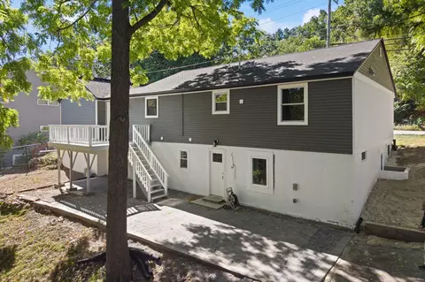 755 Mammoth Rd, Manchester, NH 03104
