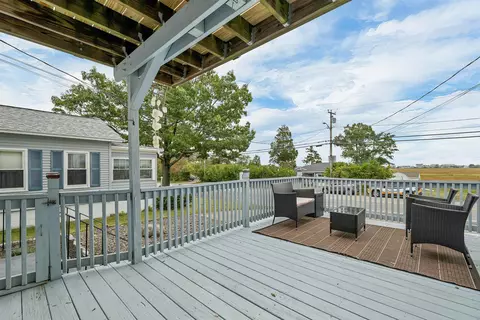 Exterior - 520 Winnacunnet Rd #A, Hampton, NH 03842 photo 3 of 4
