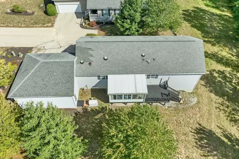 View/Area - 63 Sagewood Cir, Hooksett, NH 03106 photo 1 of 6