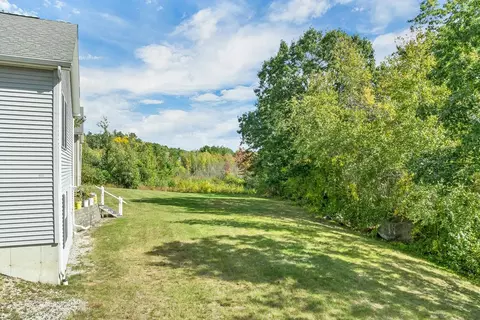 Exterior - 63 Sagewood Cir, Hooksett, NH 03106 photo 5 of 5