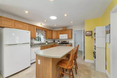 Kitchen - 63 Sagewood Cir, Hooksett, NH 03106 photo 1 of 2