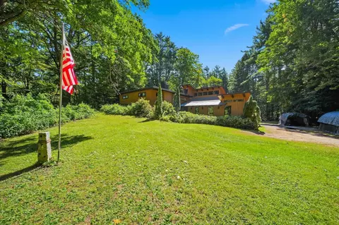 260 Hurricane Rd, Keene, NH 03431